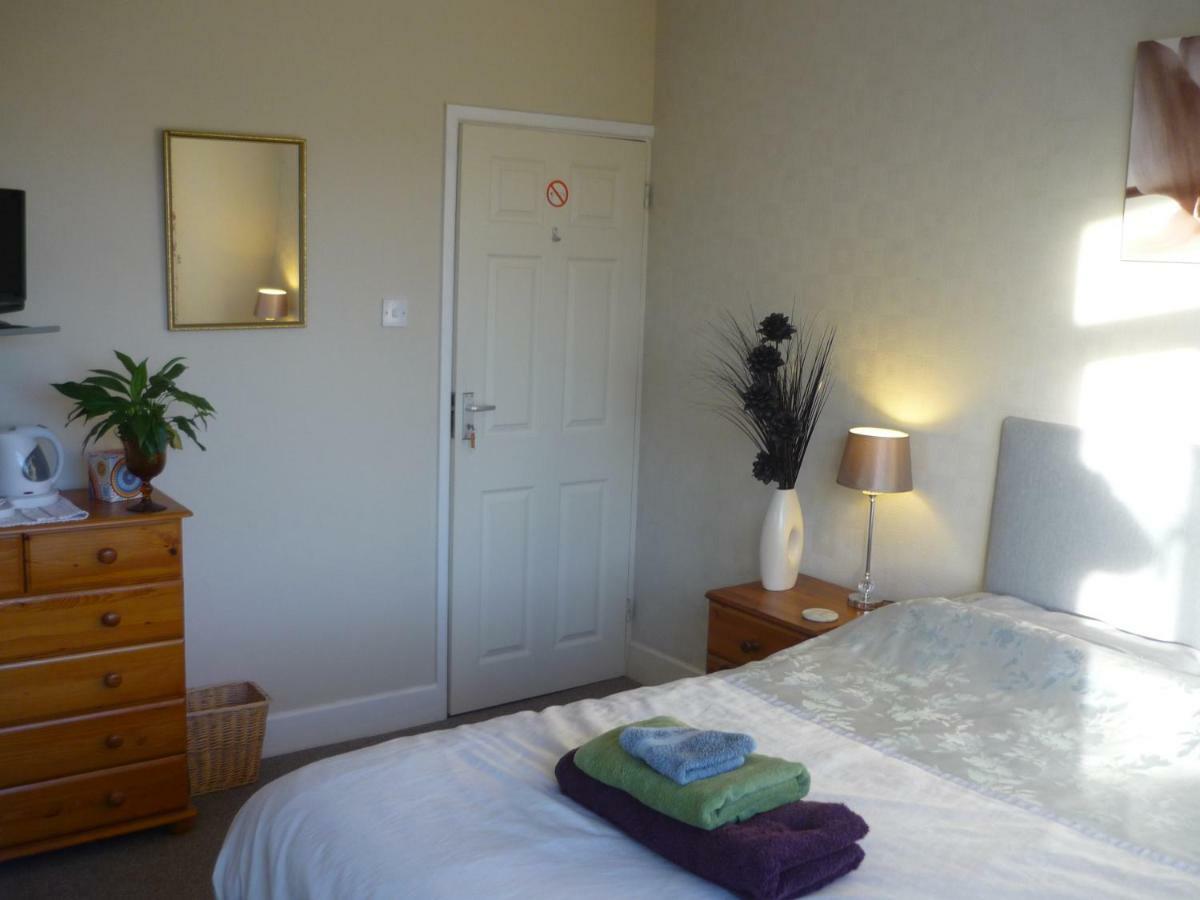 De La Warr Guest House Bexhill-on-Sea ภายนอก รูปภาพ